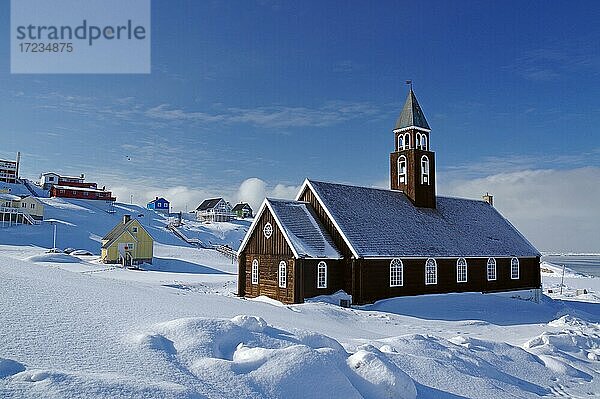 Zionskirche im Schnee  Diskobucht  Ilulissat  Westgrönland  Grönland  Nordamerika
