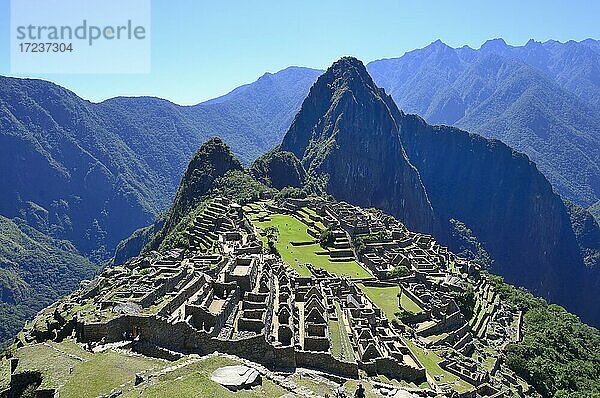 Ruinenstadt der Inka mit Berg Huayna Picchu  Machu Picchu  Provinz Urubamba  Peru  Südamerika