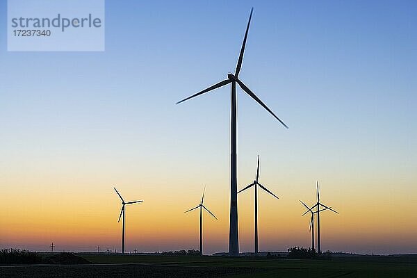 Windpark  Windkraftanlagen  Windräder  Baden-Württemberg  Deutschland  Europa