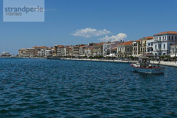 Strandpromenade von Samos Stadt  Samos  Griechenland  Europa