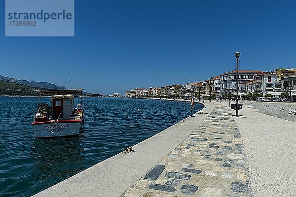 Strandpromenade von Samos Stadt  Samos  Griechenland  Europa