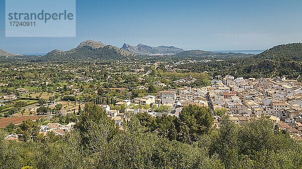 Blick über Pollenca  Mallorca  Spanien  Europa