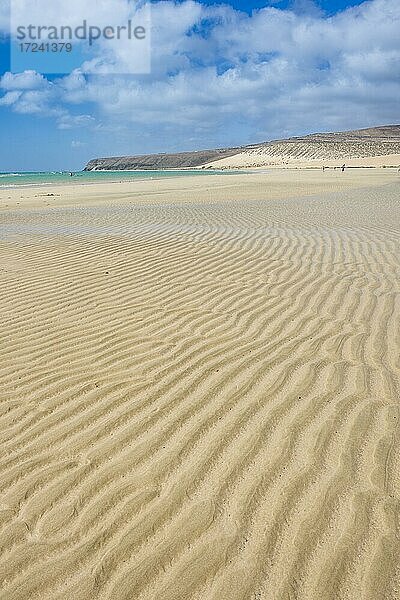 Schöne Lagune am Strand von Risco  Fuerteventura  Kanarische Inseln  Spanien  Europa