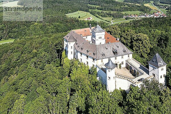 Luftaufnahme  Schloss Greifenstein  Heiligenstadt  Fränkische Schweiz  Oberfranken  Bayern  Deutschland  Europa