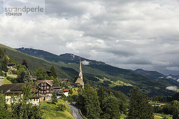 Österreich  Kärnten  Heiligenblut  Kirche in den Alpen