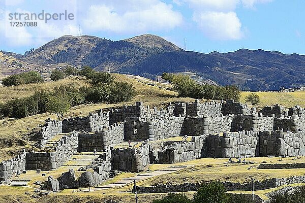 Festungsmauern der Inka Ruinen Sacsayhuamán  Cusco  Peru  Südamerika