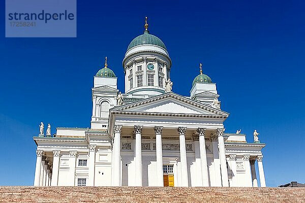 Kirche Dom Kathedrale Tuomiokirkko Textfreiraum Copyspace Tourismus in Helsinki Finnland