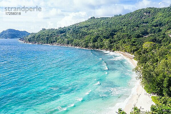 Takamaka Strand Insel Landschaft Drohnenaufnahme auf den Seychellen