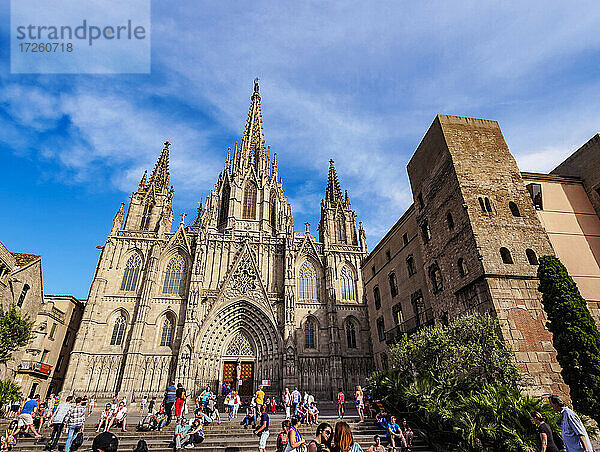 Kathedrale des Heiligen Kreuzes und der Heiligen Eulalia  Barcelona  Katalonien  Spanien  Europa
