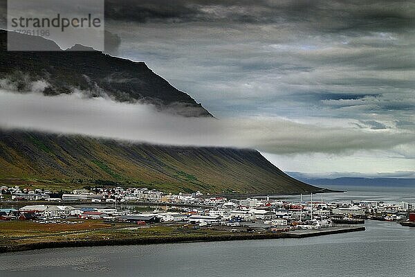 Fischbuffet  zwei Personen  Restaurant Tjöruhúsið  Ísafjörður  Vestfirðir  Westfjorde  Nord-West-Island  Island  Europa