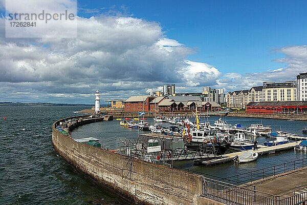 Port O'Leith von Newhaven bei Edinburgh  Schottland  Groß Britannien  Großbritannien  Europa