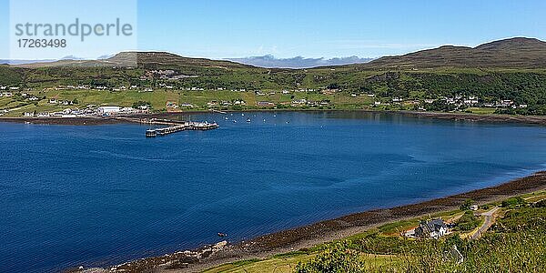 Die Siedlung Uig an der Uig Bucht  Halbinsel Trotternish  Insel Skye  Innere Hebriden  Schottland  Groß Britannien  Großbritannien  Europa