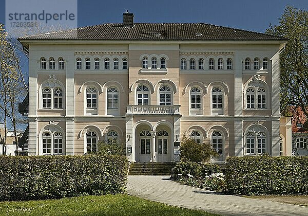 Prinzenpalais im Arminiuspark  Bad Lippspringe  Ostwestfalen-Lippe  Nordrhein-Westfalen  Deutschland  Europa
