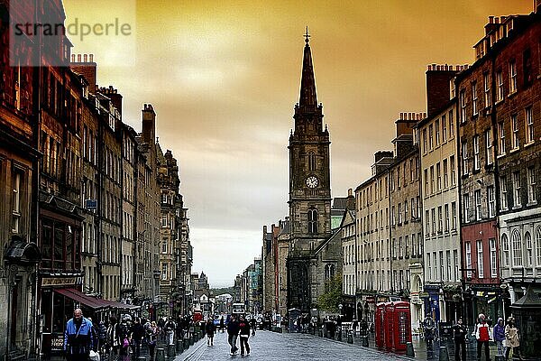 Royal Mile  orange  Altstadt  Old Town  Edinburgh  Schottland  Großbritannien  Europa