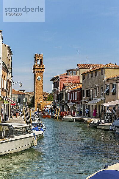Kanal Rio del Vetrai  Glockenturm St. Stefano  Murano  Venedig  Venetien  Italien  Europa