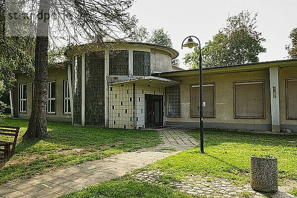 Aula der ehemaligen EOS am Schloss Gadebusch  Mecklenburg-Vorpommern  Deutschland  Europa