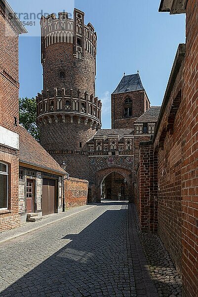 Neustädter Tor  historische Stadtbefestigung  Tangermünde  Sachsen-Anhalt  Deutschland  Europa