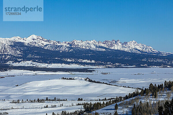 USA  Idaho  Sun Valley  Blick vom Aussichtspunkt des Galena Summit auf das Stanley Basin und die Sawtooth Mountains