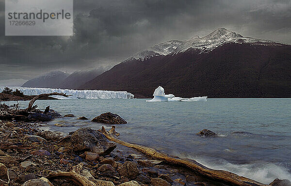 Patagonien  Argentinischer See  Anden  Perito-Moreno-Gletscher im Nationalpark Patagonia Glaciares