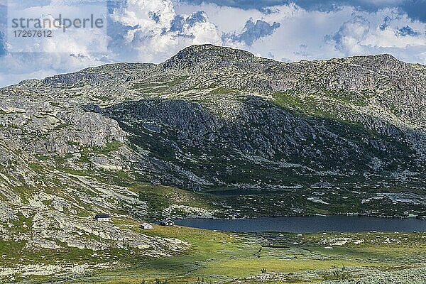 Gebirgslandschaft um Gausta oder Gaustatoppen höchster Berg in Norwegen  Telemark  Norwegen  Europa