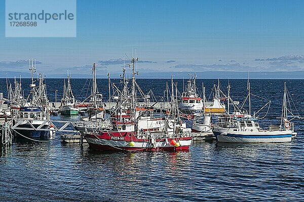 Kleine Fischerboote  Nordkapp  Norwegen  Europa