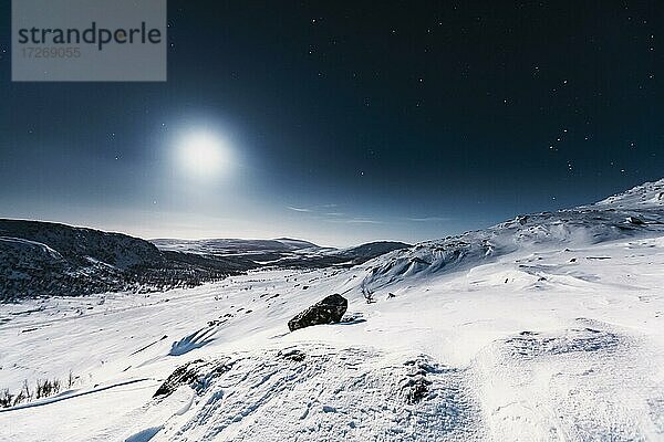 Polarnacht  Vollmond  Kilpisjärvi  Enontekiö  Finnland  Europa