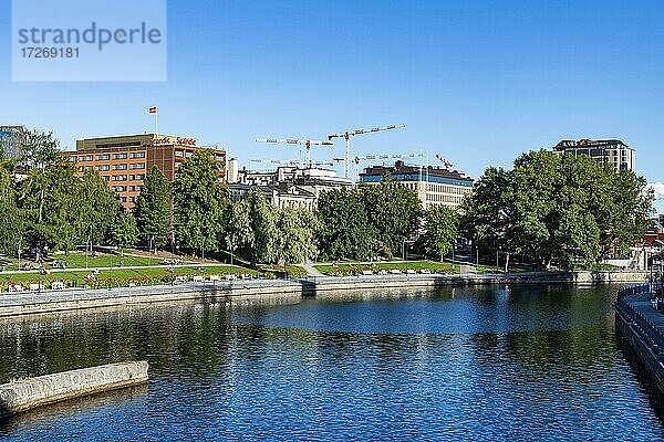 Tammerkoski Flussufer  Tampere  Finnland  Europa
