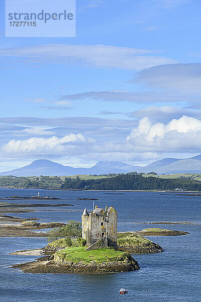 UK  Schottland  Luftaufnahme von Castle Stalker und Loch Linnhe