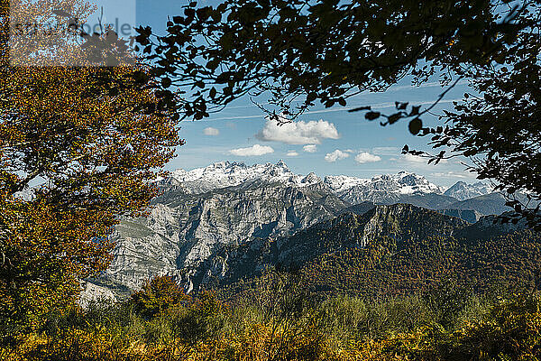 Picos de Europa im Herbst