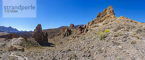 Spanien  Santa Cruz de Tenerife  Panorama der Roques de Garcia-Formation im Teide-Nationalpark