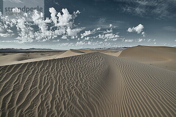 Landschaft der Cadiz-Dünen in der Mojave-Wüste  Südkalifornien  USA