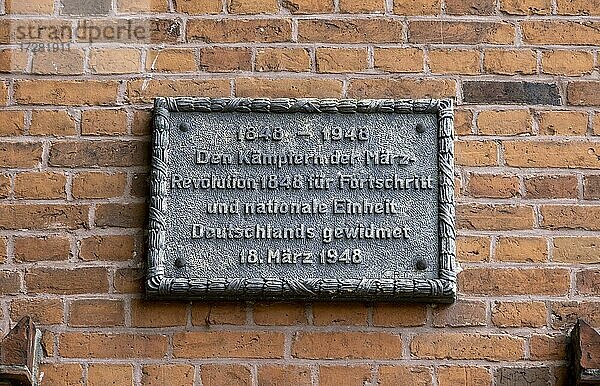 Gedenktafeln für Fritz Reuter und die März-Revolution 1848 auf der Festung Dömitz  Mecklenburg-Vorpommern  Deutschland  Europa