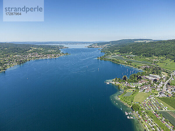 Schweiz  Thurgau  Luftaufnahme des Bodensees und der umliegenden Städte im Sommer