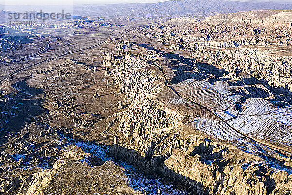 Luftaufnahme der kappadokischen Felsformationen