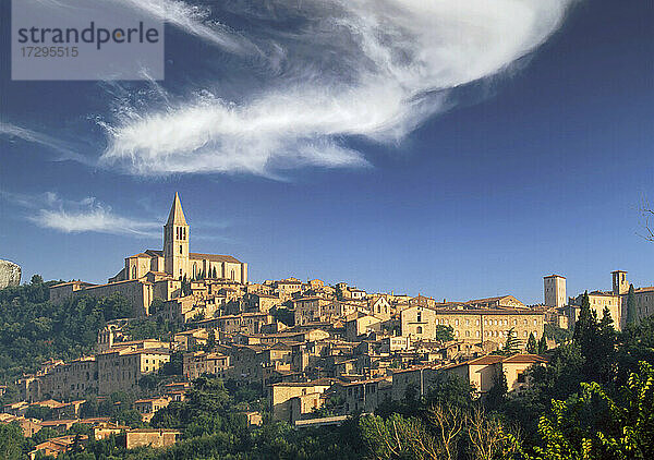 Italien  Toskana  Val D'Orcia  Pienza  Mittelalterliche Stadt auf einem Hügel
