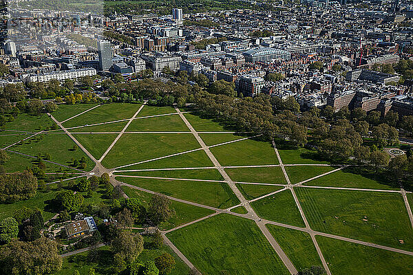 UK  London  Luftaufnahme von Hyde Park und Stadt