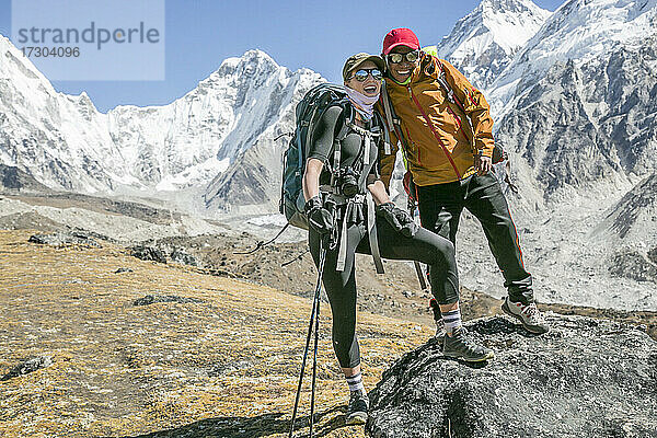 Lächeln auf dem Weg zum Everest