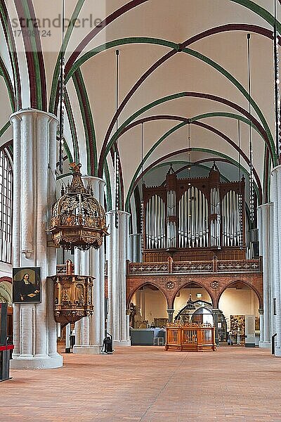 Orgelempore in der renovierten Nikolaikirche  Berlin  Deutschland  Europa