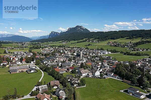 Drohnenaufnahme  Thalgau  Flachgau  Land Salzburg  Österreich  Europa