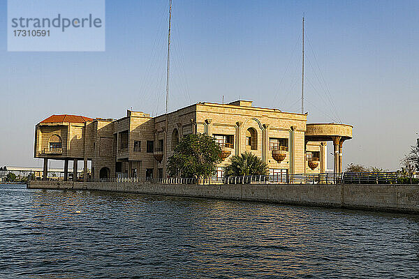 Der alte Palast von Saddam Hussein  Arvand Rood  Schatt Al-Arab  Basra  Irak  Naher Osten