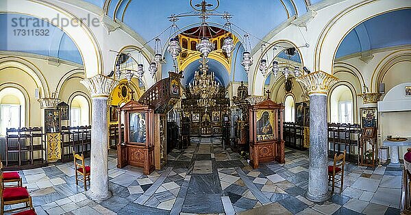 Innenaufnahme  Altar und Deckenbemalung  Kykladische griechisch-orthodoxe Kirche  Kloster Panagia Tourliani  Ano Mera  Mykonos  Kykladen  Griechenland  Europa