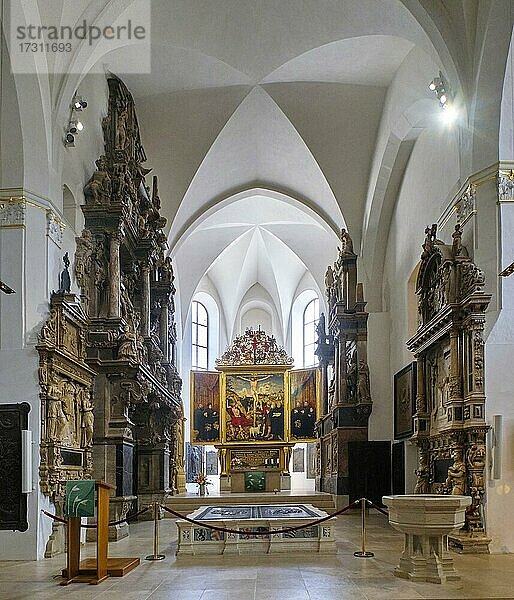 Stadtkirche Sankt Peter und Paul mit Altarbild von Lucas Cranach dem Jüngeren  Herderplatz  Weimar  Thüringen  Deutschland  Europa