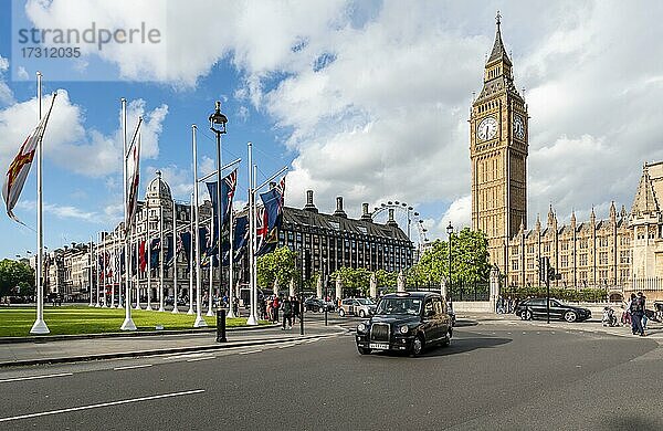 Londoner Taxi mit Palace of Westminster  Houses of Parliament  Big Ben  City of Westminster  London  England  Großbritannien  Europa