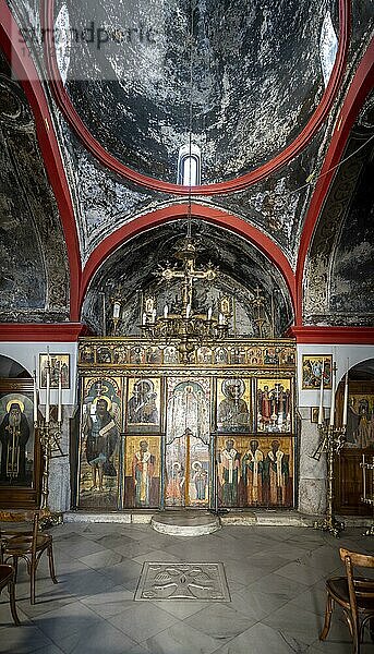 Griechisch-orthodoxe Kirche  Innenraum mit Altar  Parikia  Paros  Kykladen  Griechenland  Europa