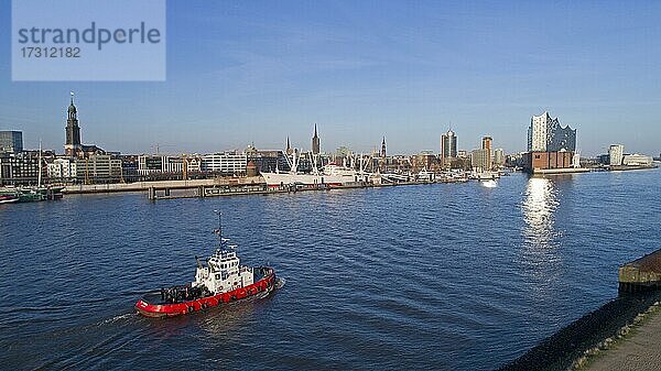 Luftaufnahme  Landungsbrücken  Elbphilharmonie  Hamburg  Deutschland  Europa