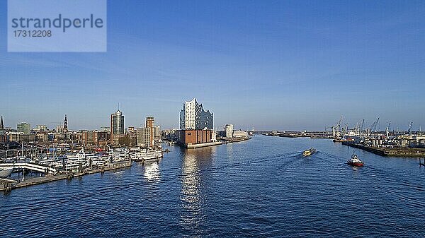 Luftaufnahme  Landungsbrücken  Elbphilharmonie  Hamburg  Deutschland  Europa