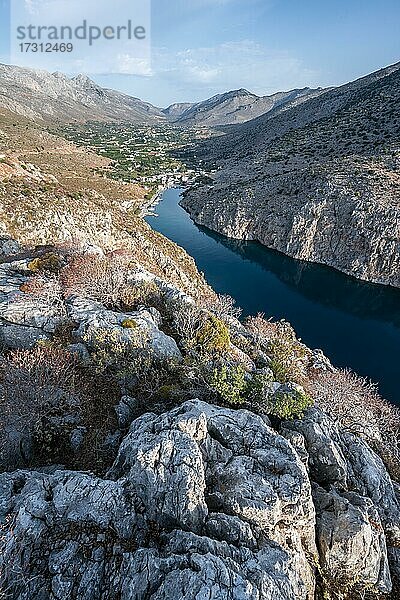 Meerenge bei Vathy  Vathifjord  Kalymnos  Dodekanes  Griechenland  Europa