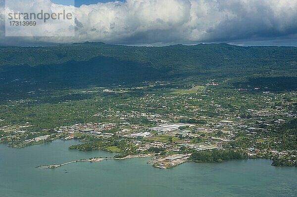 Luftaufnahme der Insel Upolo  Südpazifik  Samoa  Ozeanien