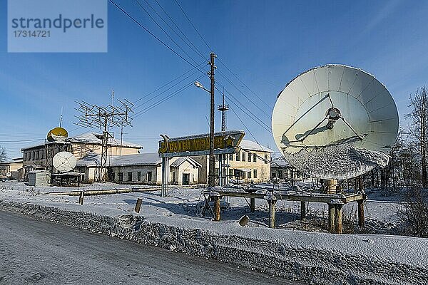 Alte Antennen im Dorf Artyk  Straße der Knochen  Republik Sacha  Jakutien  Russland  Europa