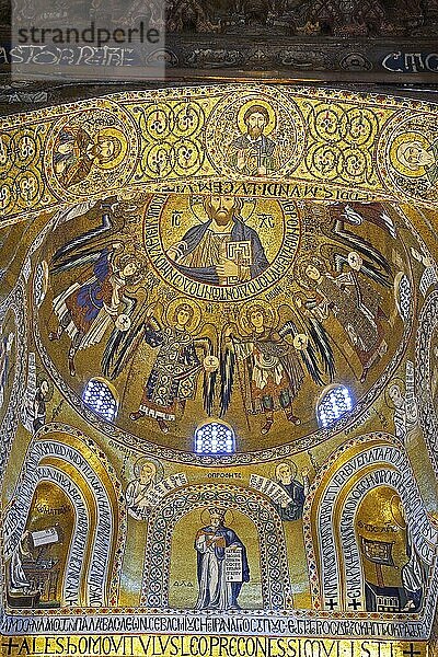 Altarraum dern Cappella Palatina im Palazzo dei Normannni auch Palazzo Reale  Palermo  Sizilien  Italien  Europa